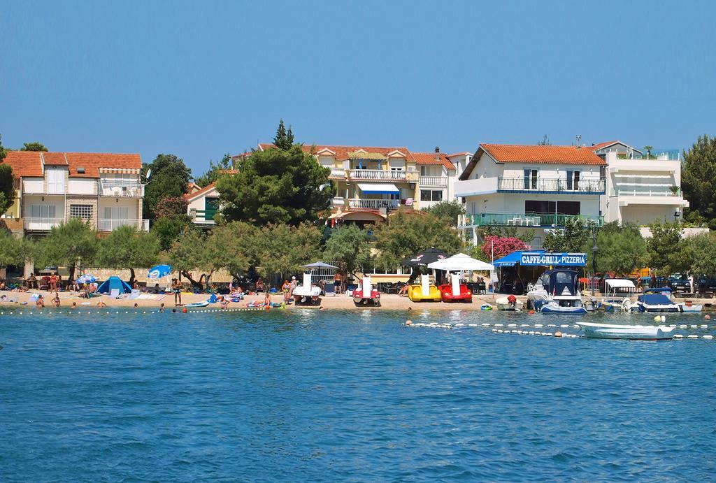 Apartmani Delfin Grebaštica 外观 照片